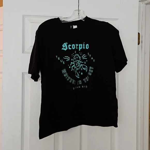 Scorpio t-shirt Turquoise Lettering - Picture 1 of 2